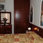 Castello Beach 2*