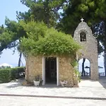 Castello Beach 2*