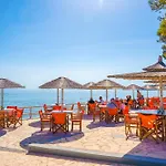 Castello Beach Апарт-отель 2*