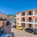 Castello Ξενοδοχείο με διαμερίσματα 2*