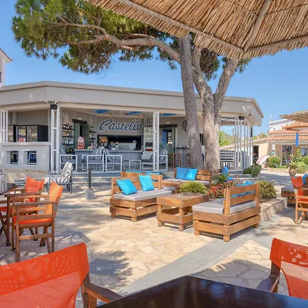 卡斯特罗沙滩酒店 2*