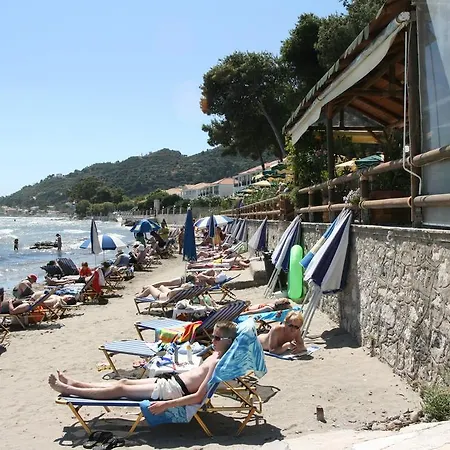 Castello Beach Aparthotel Argassi